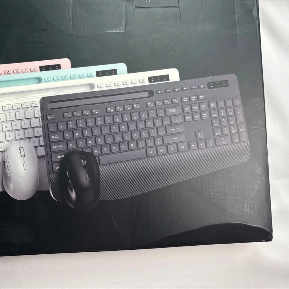 Wireless Keyboard and Mouse Set - Black and Gray